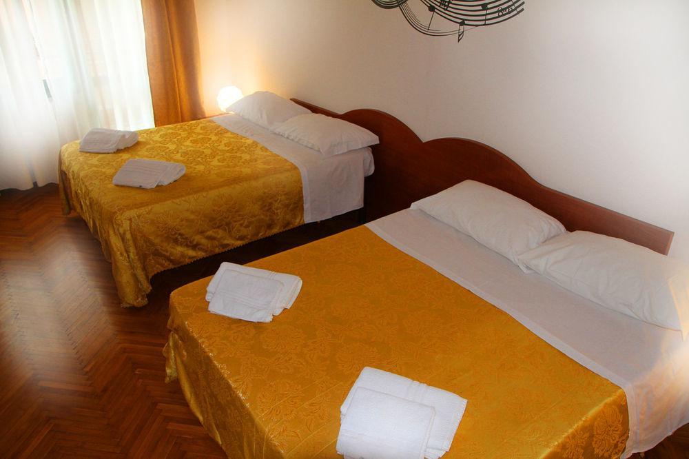 B&B Music Milano Exteriör bild